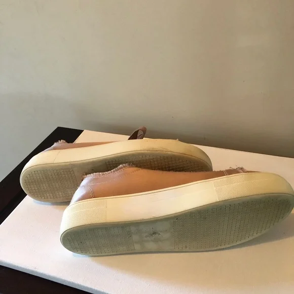 STEVE MADDEN GREYLA Women’s Blush/Pink Satin Sneakers Size 10 - Picture 3 of 4